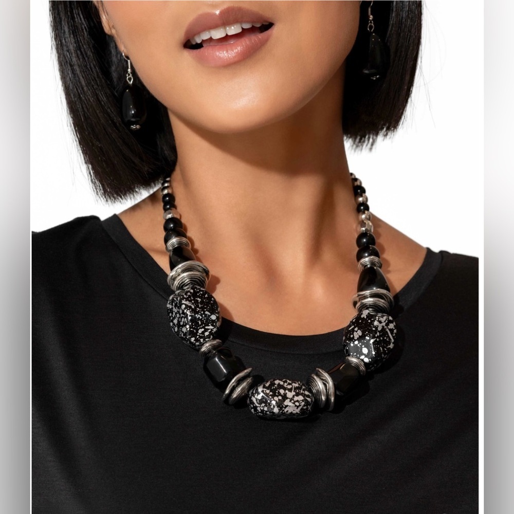 Paparazzi In Good Glazes Necklace with Earrings